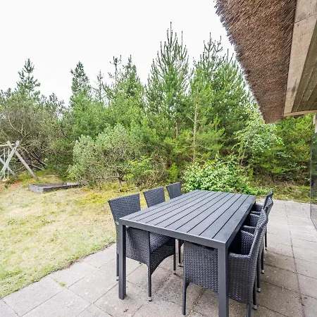 Vakantiehuis Holiday Lxxiii *